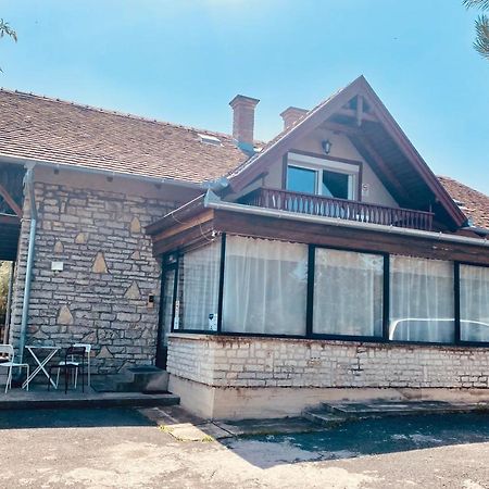 Viztuekoer Apartman טיהאני מראה חיצוני תמונה